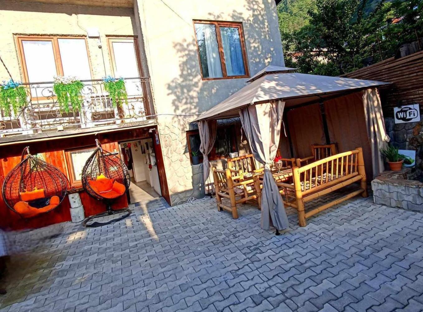 Happy Pandasn12 Hotel Borjomi Exterior photo